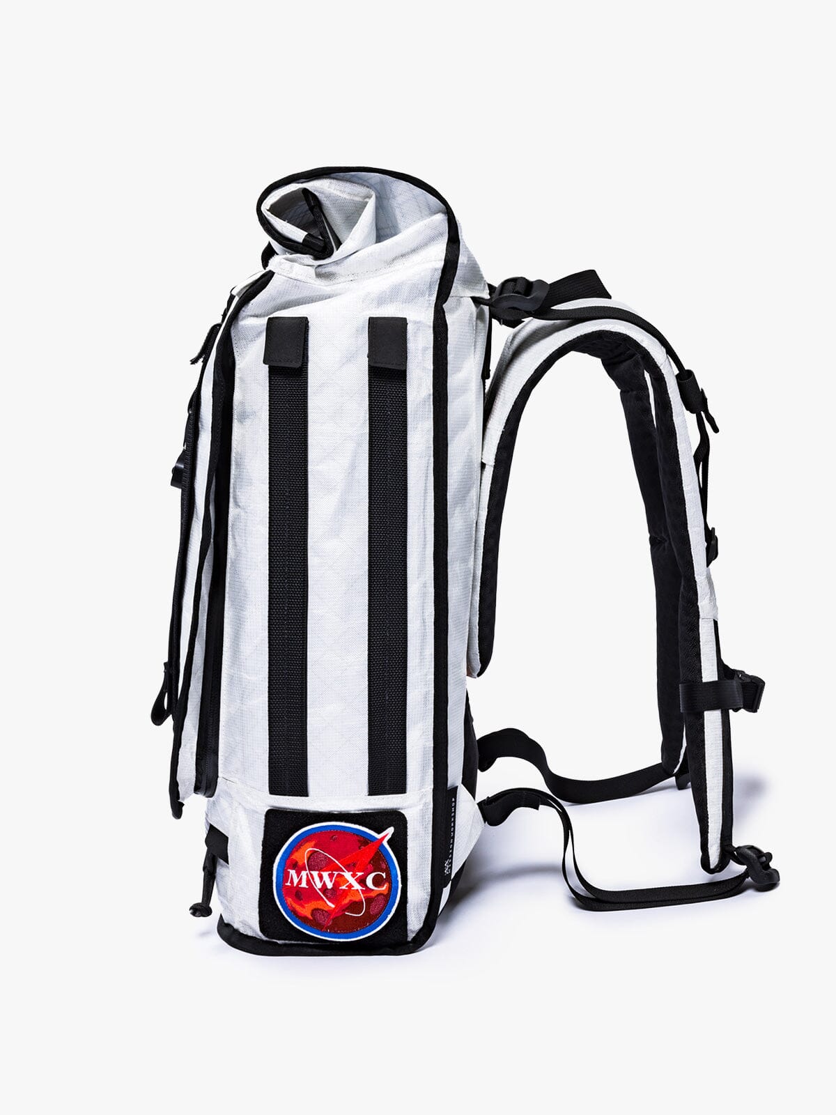 Mission Workshop X Carryology by Mission Workshop - Wetterfeste Taschen und technische Bekleidung - San Francisco & Los Angeles - Für die Ewigkeit gebaut - Garantiert