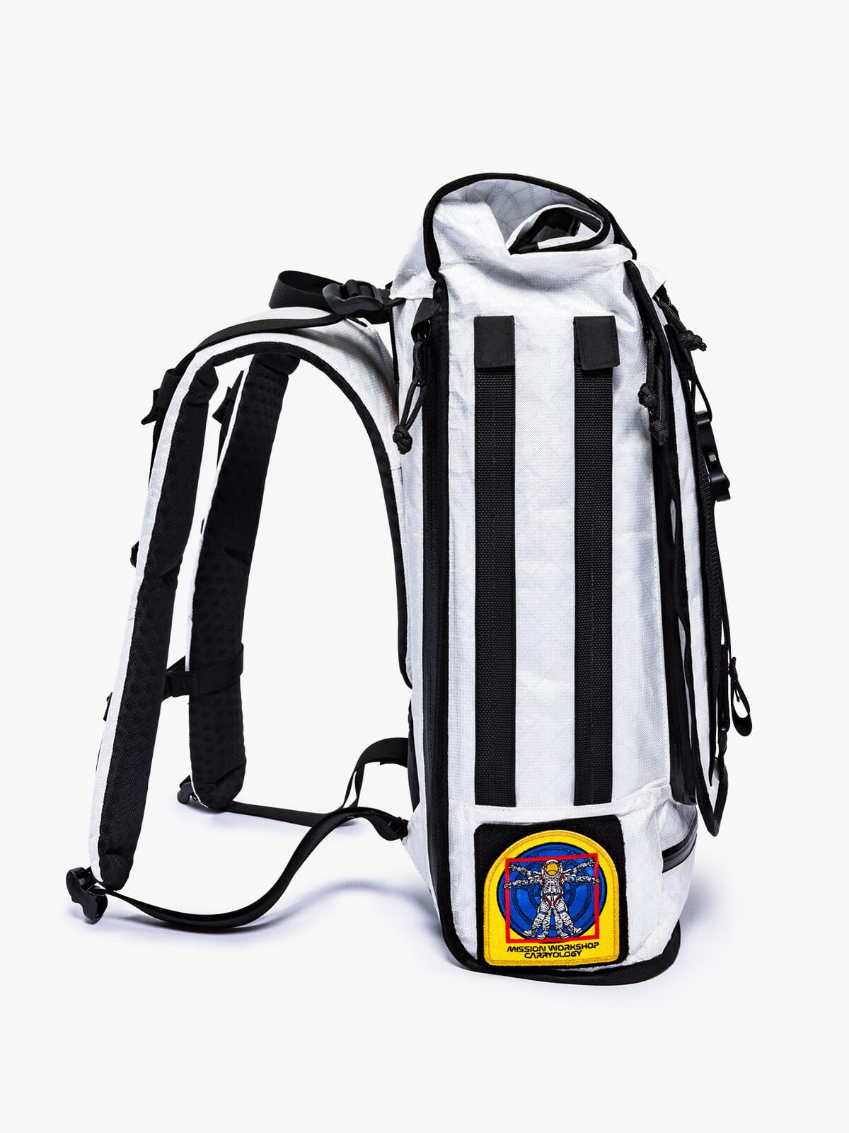 Mission Workshop X Carryology by Mission Workshop - Wetterfeste Taschen und technische Bekleidung - San Francisco & Los Angeles - Für die Ewigkeit gebaut - Garantiert