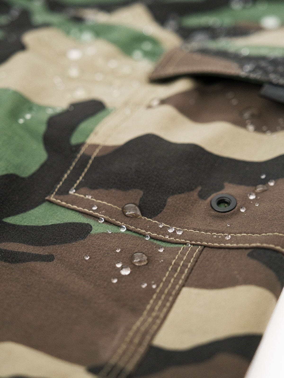 Ocho by Mission Workshop - Wetterfeste Taschen und technische Bekleidung - San Francisco & Los Angeles - Für die Ewigkeit gebaut - Garantiert