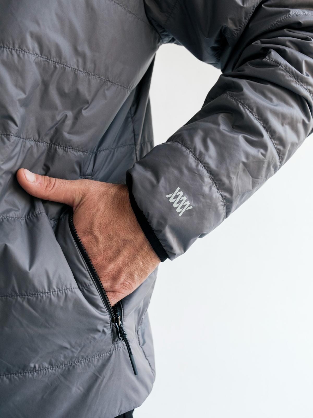 Onyx by Mission Workshop - Wetterfeste Taschen und technische Bekleidung - San Francisco & Los Angeles - Für die Ewigkeit gebaut - Garantiert