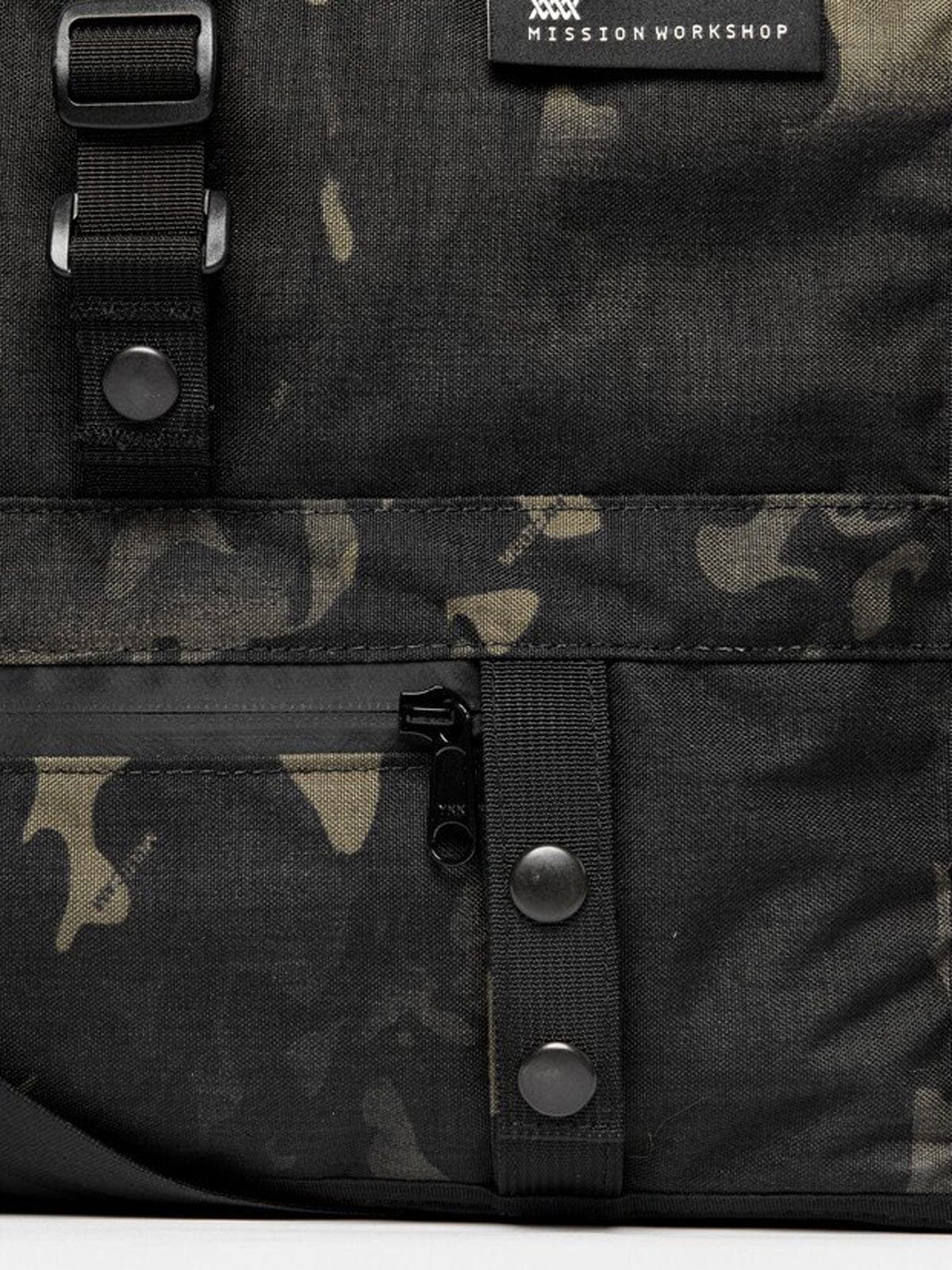 Massentransit : Duffle by Mission Workshop - Wetterfeste Taschen und technische Bekleidung - San Francisco & Los Angeles - Für die Ewigkeit gebaut - Garantiert