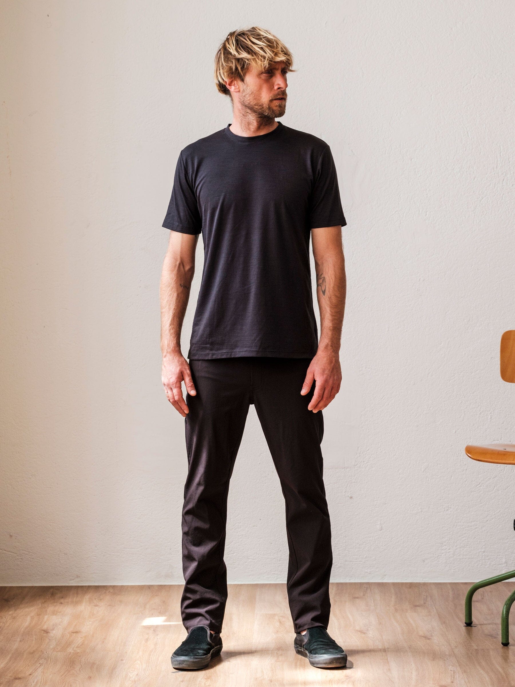 Parallel : LT by Mission Workshop - Wetterfeste Taschen und technische Bekleidung - San Francisco & Los Angeles - Für die Ewigkeit gebaut - Garantiert