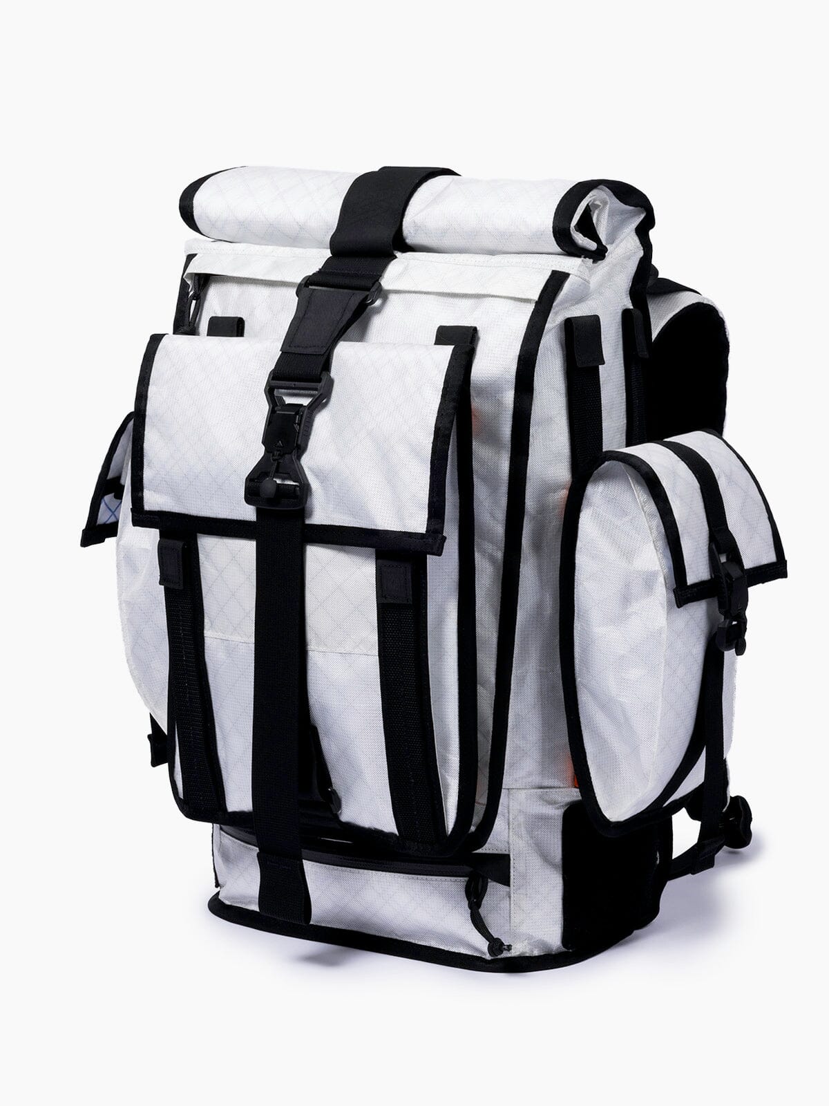 Mission Workshop X Carryology by Mission Workshop - Wetterfeste Taschen und technische Bekleidung - San Francisco & Los Angeles - Für die Ewigkeit gebaut - Garantiert