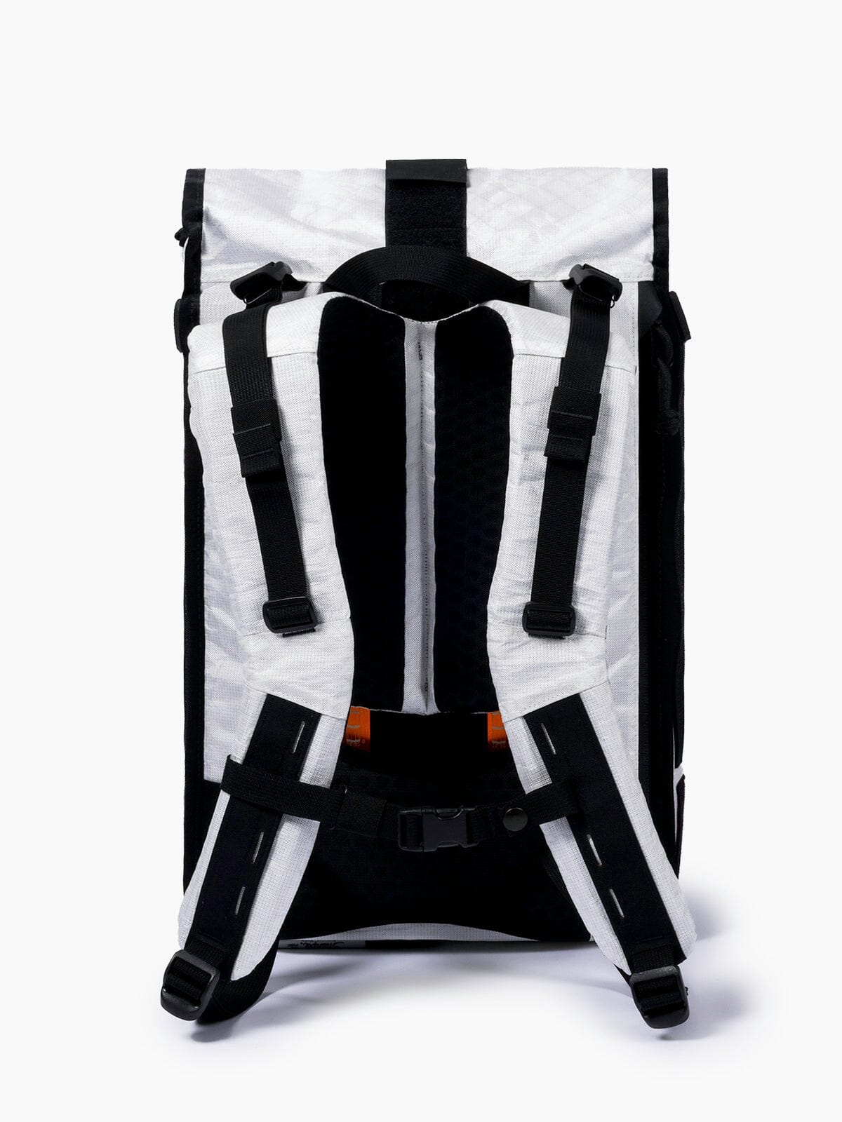 Mission Workshop X Carryology by Mission Workshop - Wetterfeste Taschen und technische Bekleidung - San Francisco & Los Angeles - Für die Ewigkeit gebaut - Garantiert