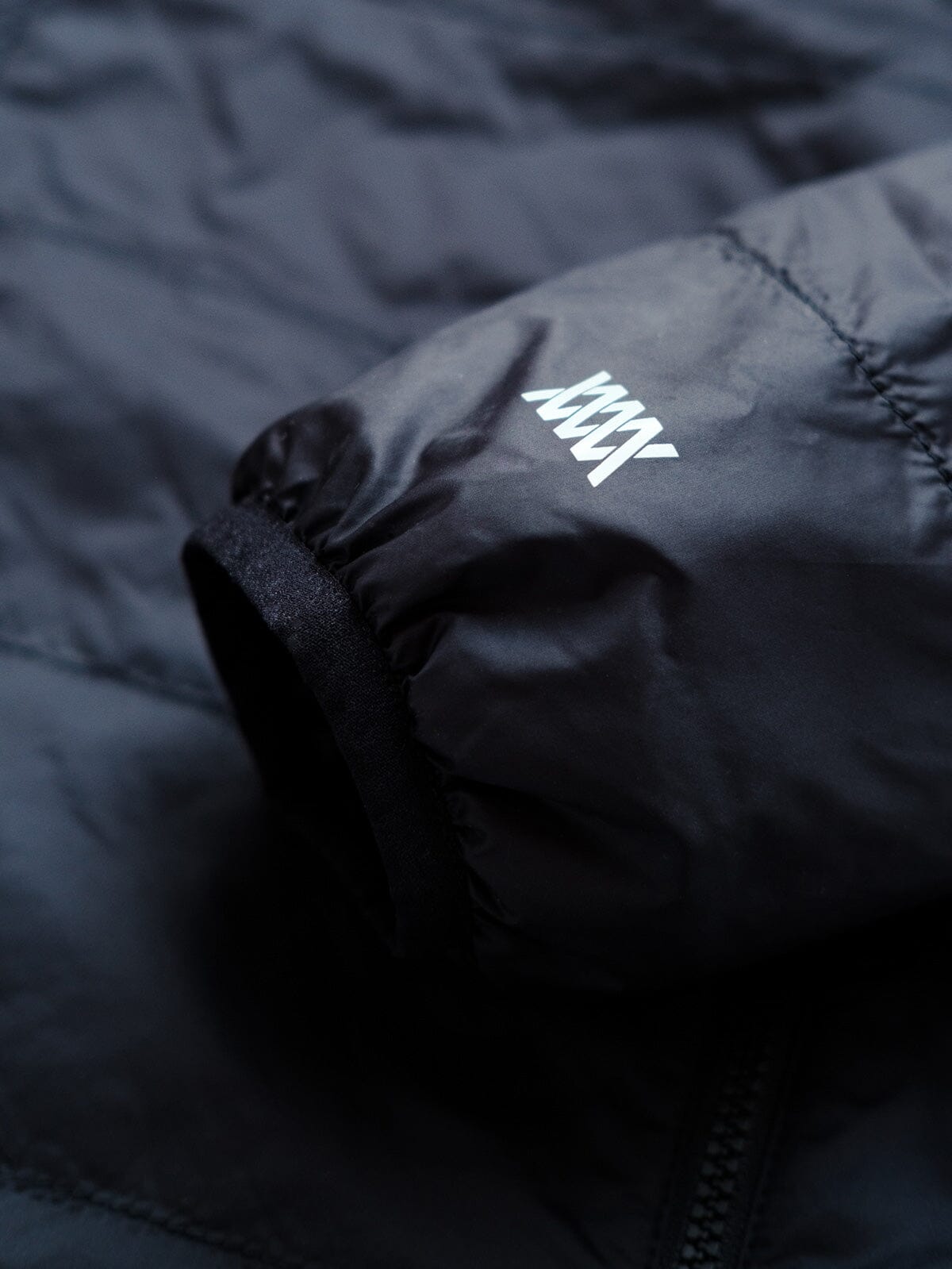 Onyx by Mission Workshop - Wetterfeste Taschen und technische Bekleidung - San Francisco & Los Angeles - Für die Ewigkeit gebaut - Garantiert