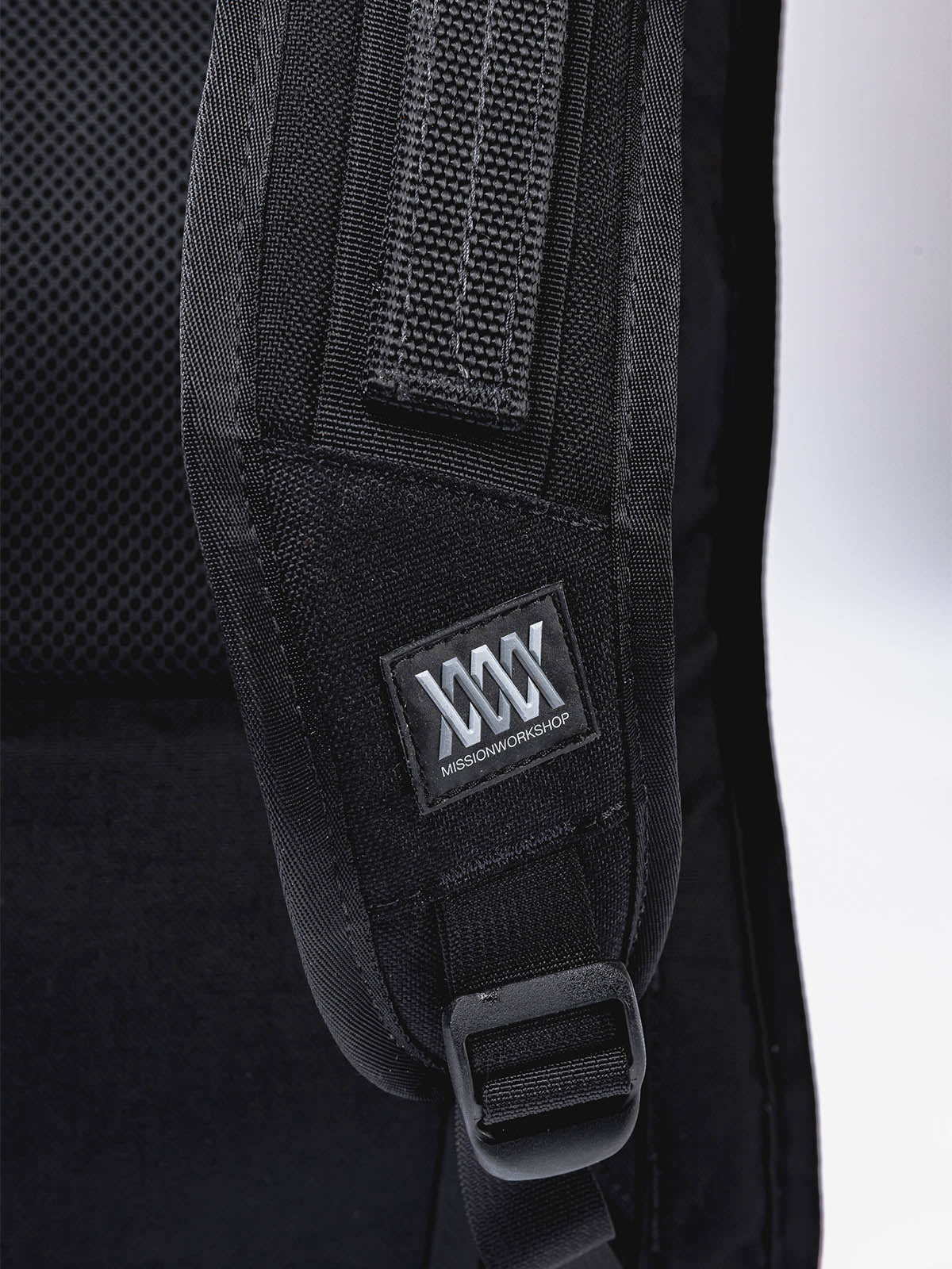 Sanction : AP by Mission Workshop - Wetterfeste Taschen und technische Bekleidung - San Francisco & Los Angeles - Für die Ewigkeit gebaut - Garantiert