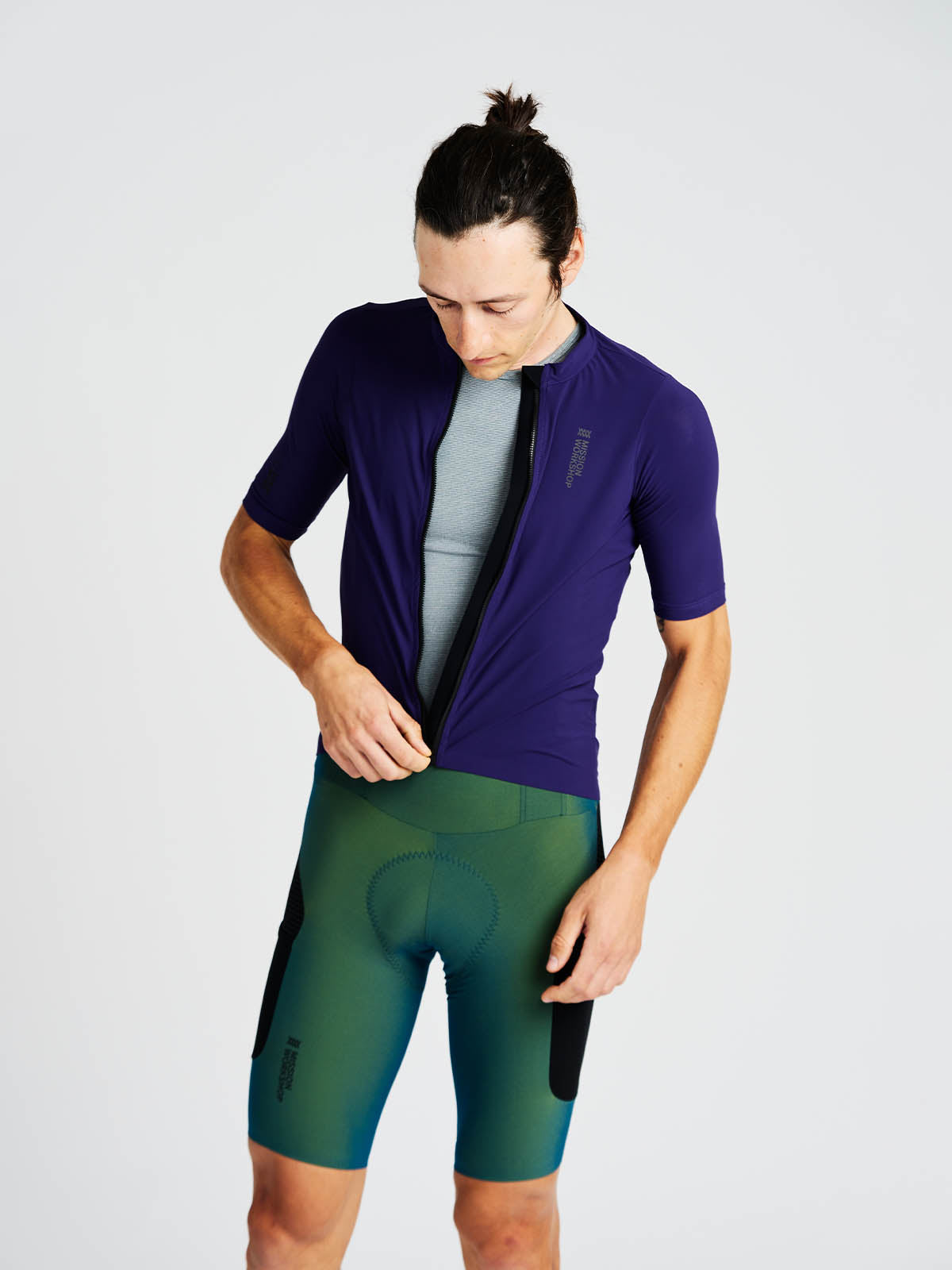 Mission Pro Jersey Men's von Mission Workshop - Wetterfeste Taschen & Technische Bekleidung - San Francisco & Los Angeles - Für die Ewigkeit gebaut - Garantiert