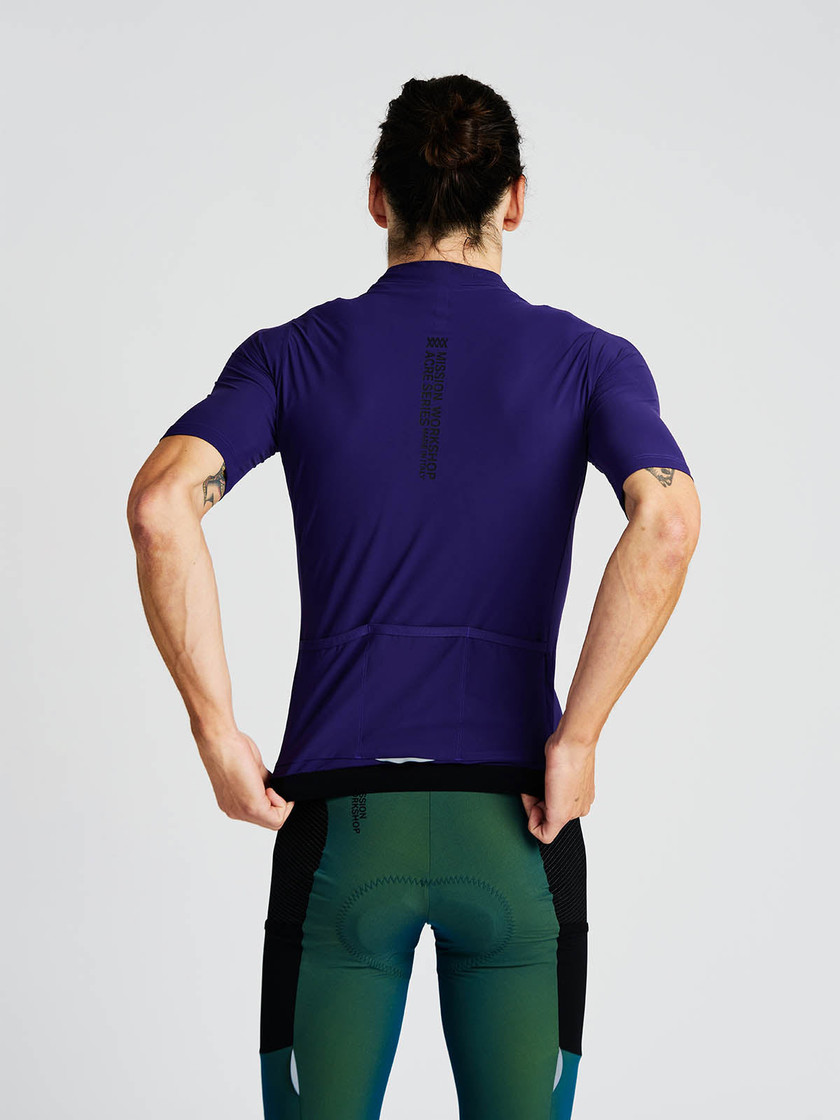 Mission Pro Jersey Men's von Mission Workshop - Wetterfeste Taschen & Technische Bekleidung - San Francisco & Los Angeles - Für die Ewigkeit gebaut - Garantiert