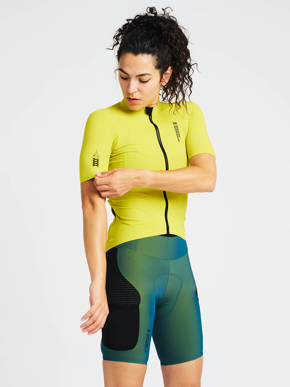 Mission Pro Jersey Women's von Mission Workshop - Wetterfeste Taschen & Technische Bekleidung - San Francisco & Los Angeles - Für die Ewigkeit gebaut - Garantiert