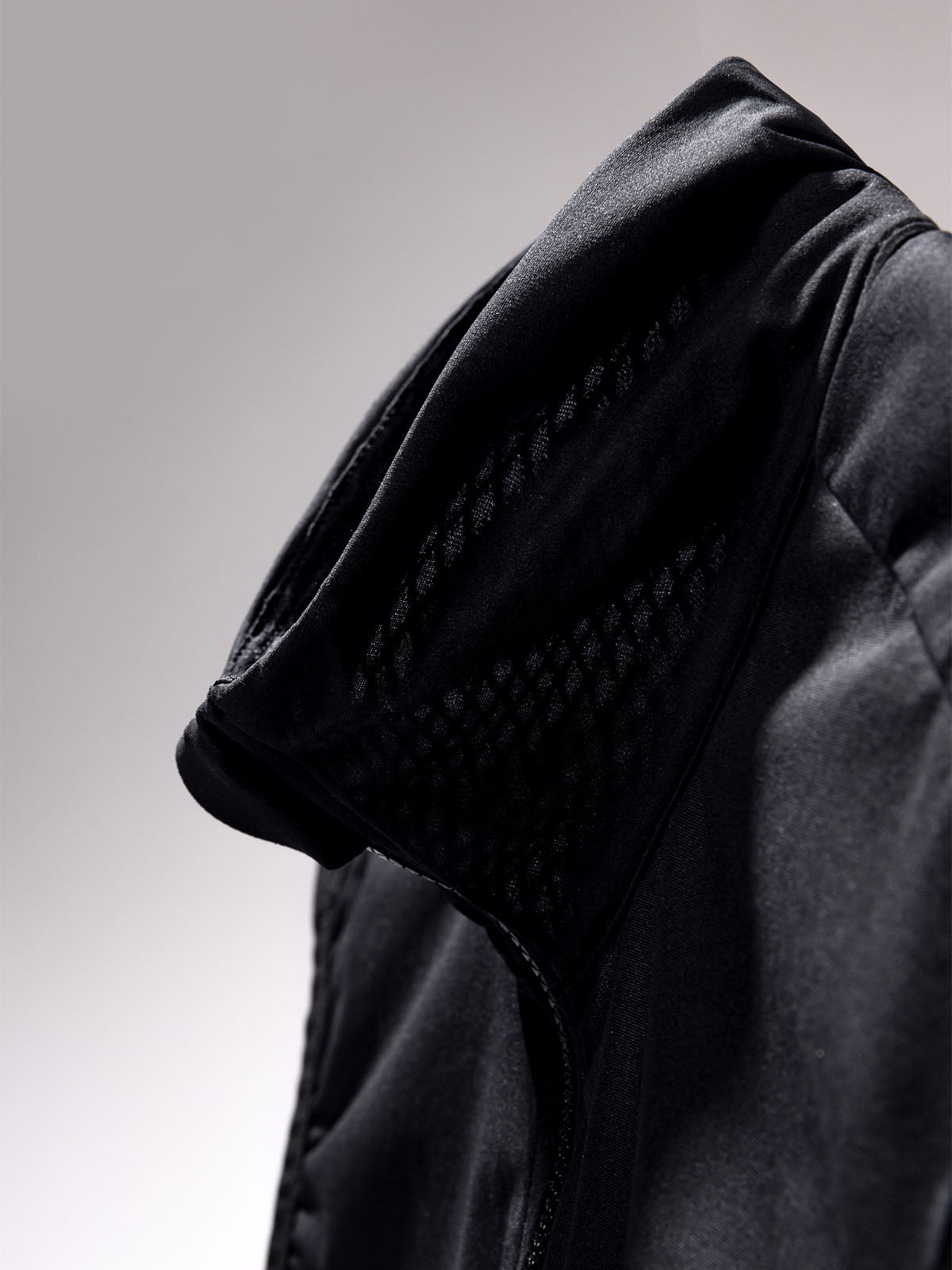 Altosphere Vest von Mission Workshop - Wetterfeste Taschen & Technische Bekleidung - San Francisco & Los Angeles - Für die Ewigkeit gebaut - Garantiert