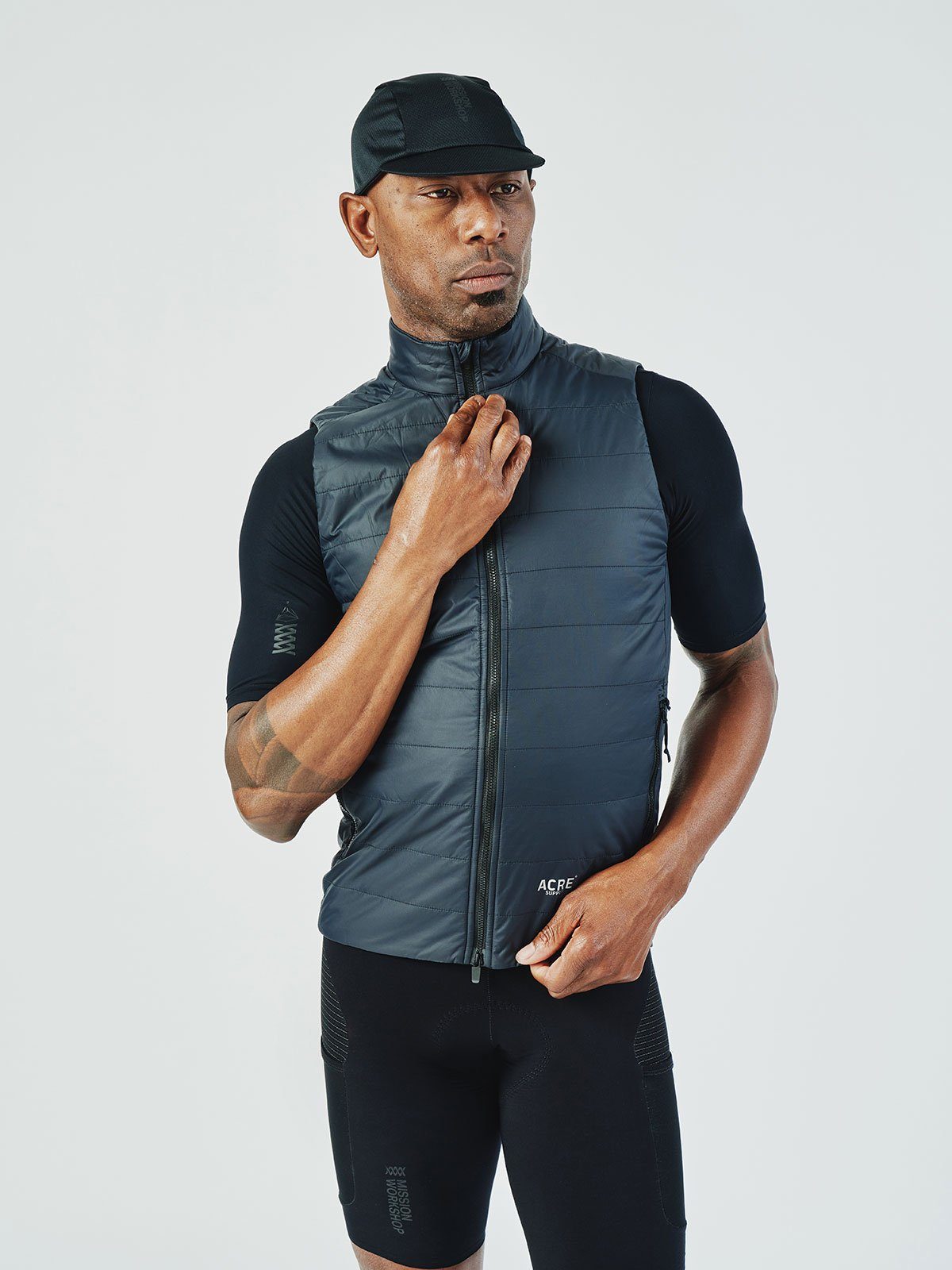 Acre Series Vest von Mission Workshop - Wetterfeste Taschen & Technische Bekleidung - San Francisco & Los Angeles - Für die Ewigkeit gebaut - Garantiert
