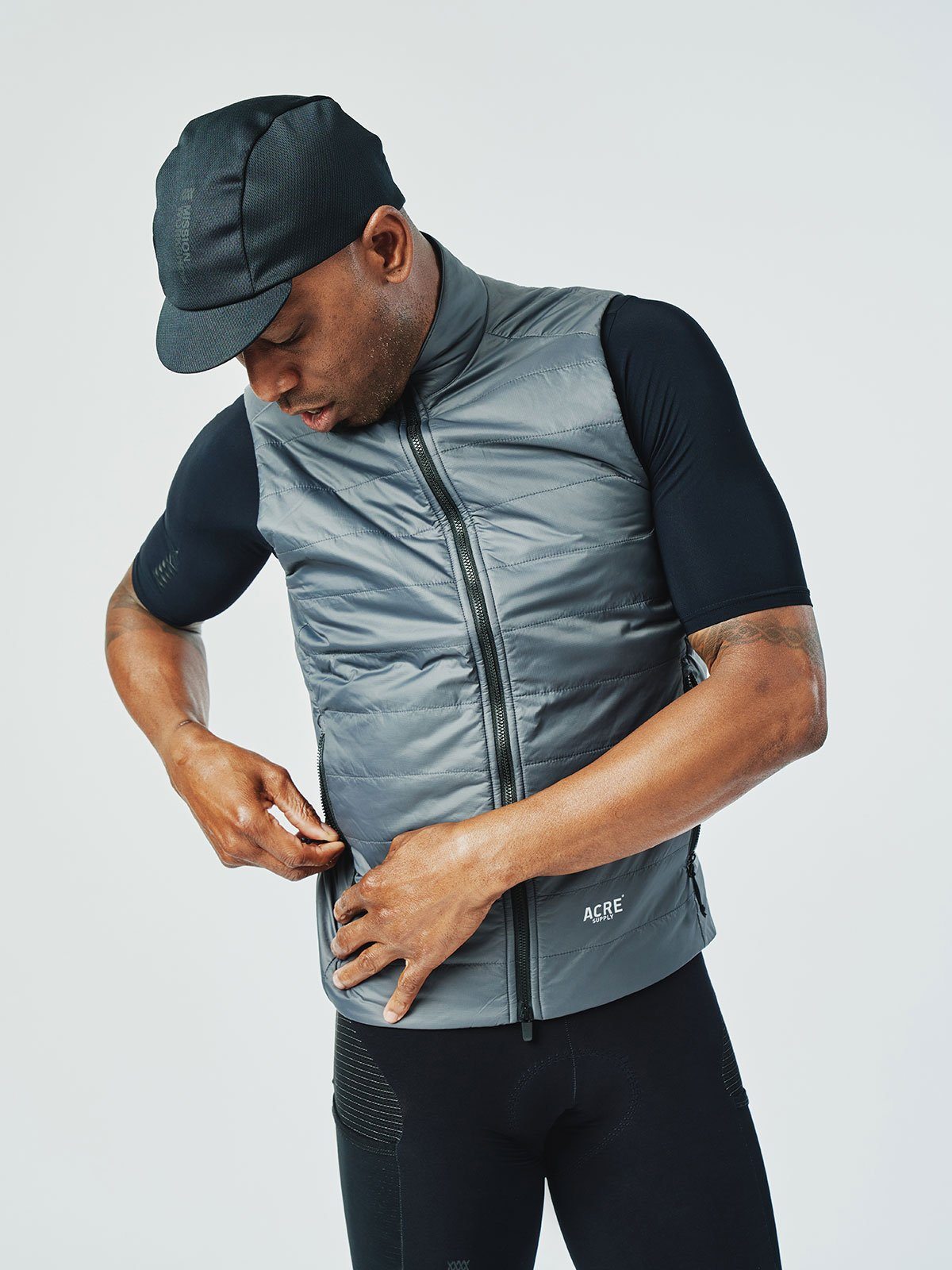 Acre Series Vest von Mission Workshop - Wetterfeste Taschen & Technische Bekleidung - San Francisco & Los Angeles - Für die Ewigkeit gebaut - Garantiert