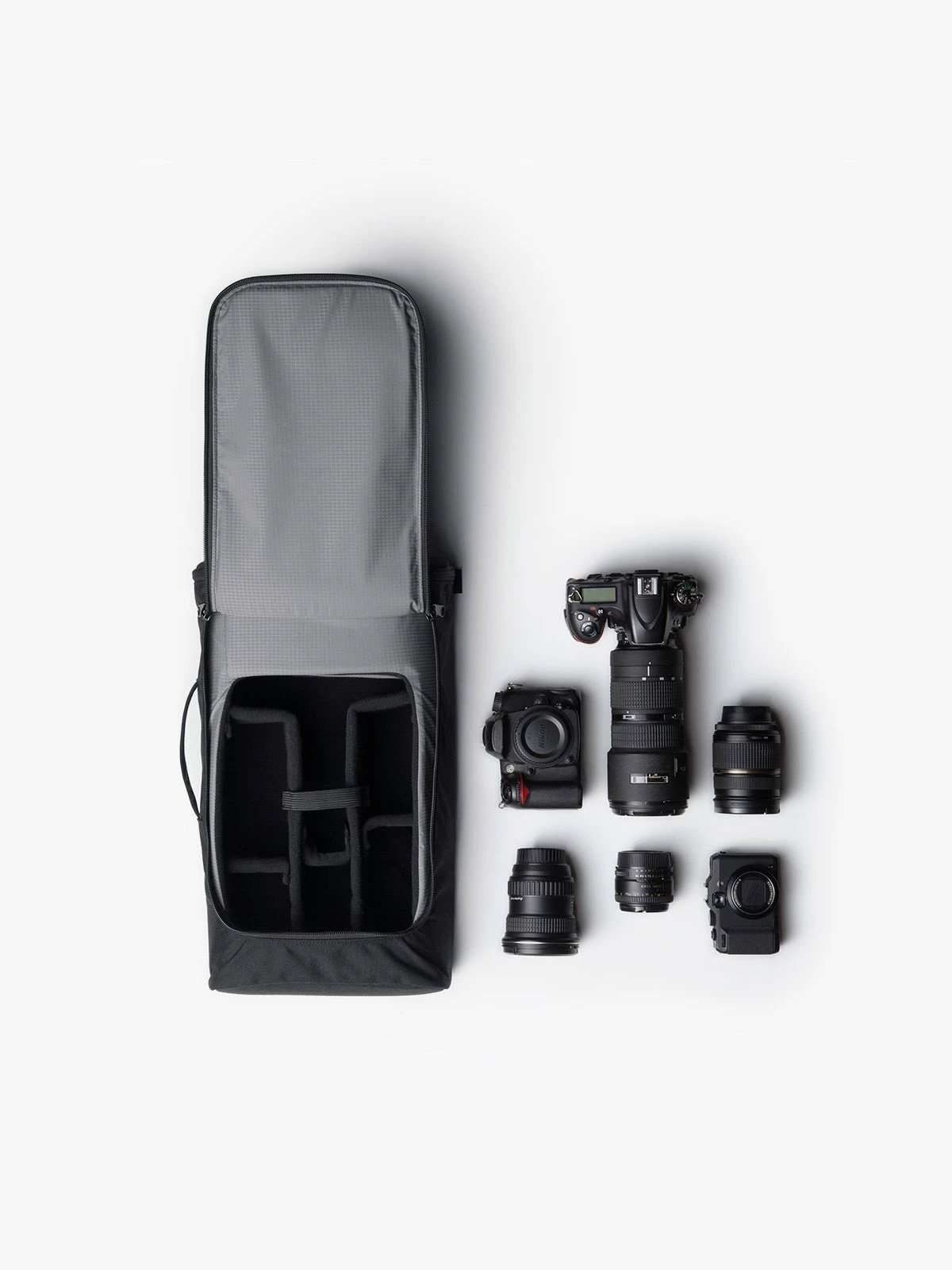 Capsule by Mission Workshop - Wetterfeste Taschen und technische Bekleidung - San Francisco & Los Angeles - Für die Ewigkeit gebaut - Garantiert