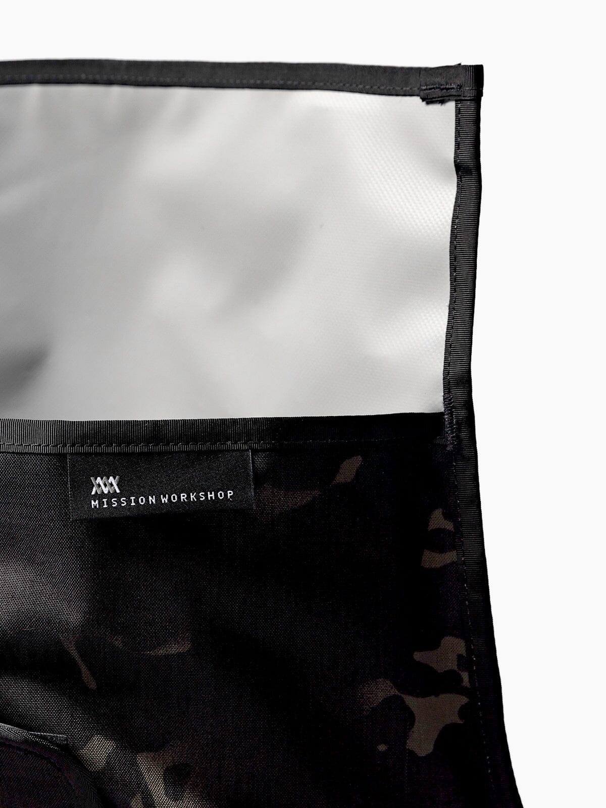 Shed : AP by Mission Workshop - Wetterfeste Taschen und technische Bekleidung - San Francisco & Los Angeles - Für die Ewigkeit gebaut - Garantiert