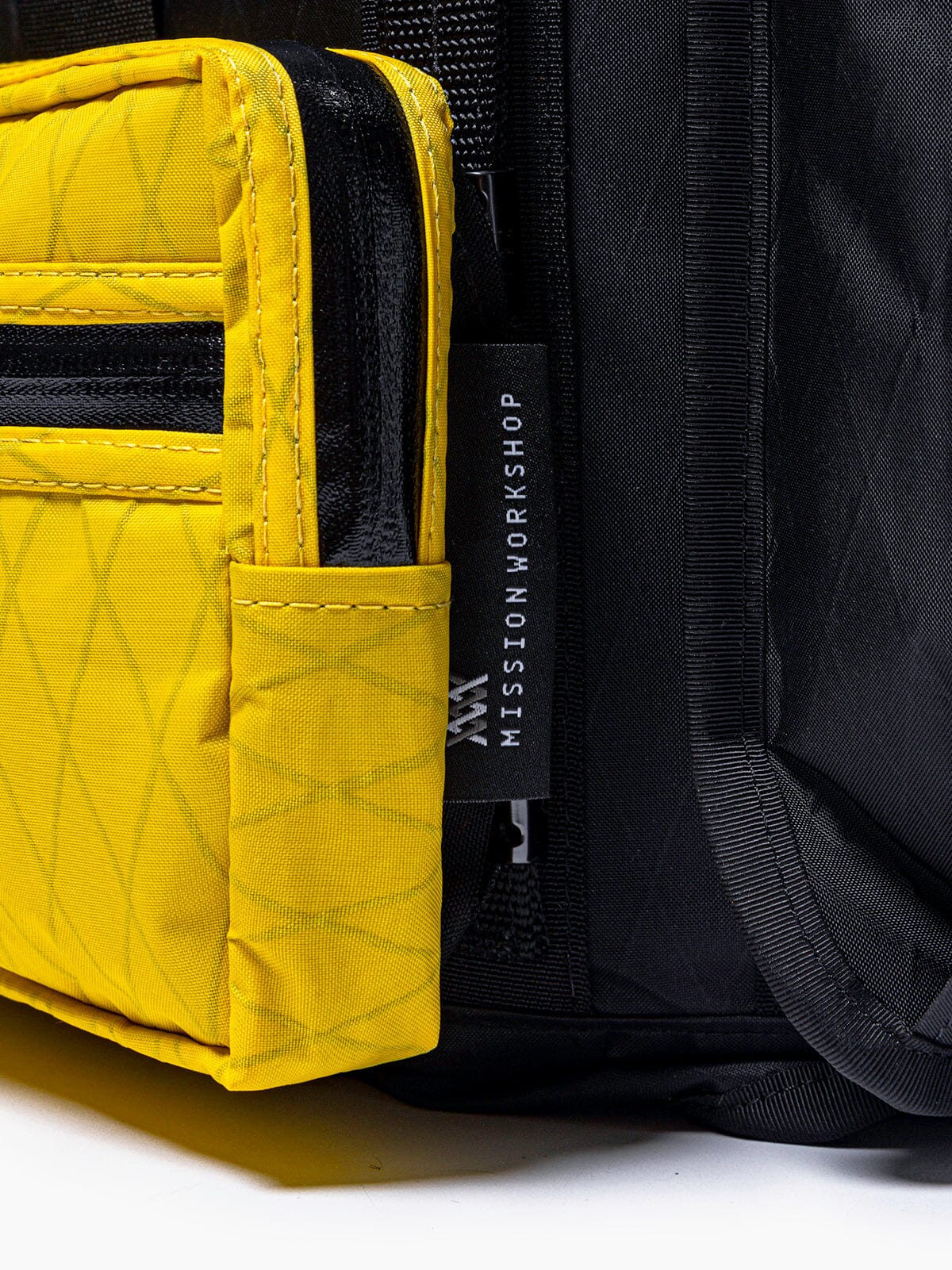 Notch Tech Pouch von Mission Workshop - Wetterfeste Taschen & Technische Bekleidung - San Francisco & Los Angeles - Für die Ewigkeit gebaut - Garantiert