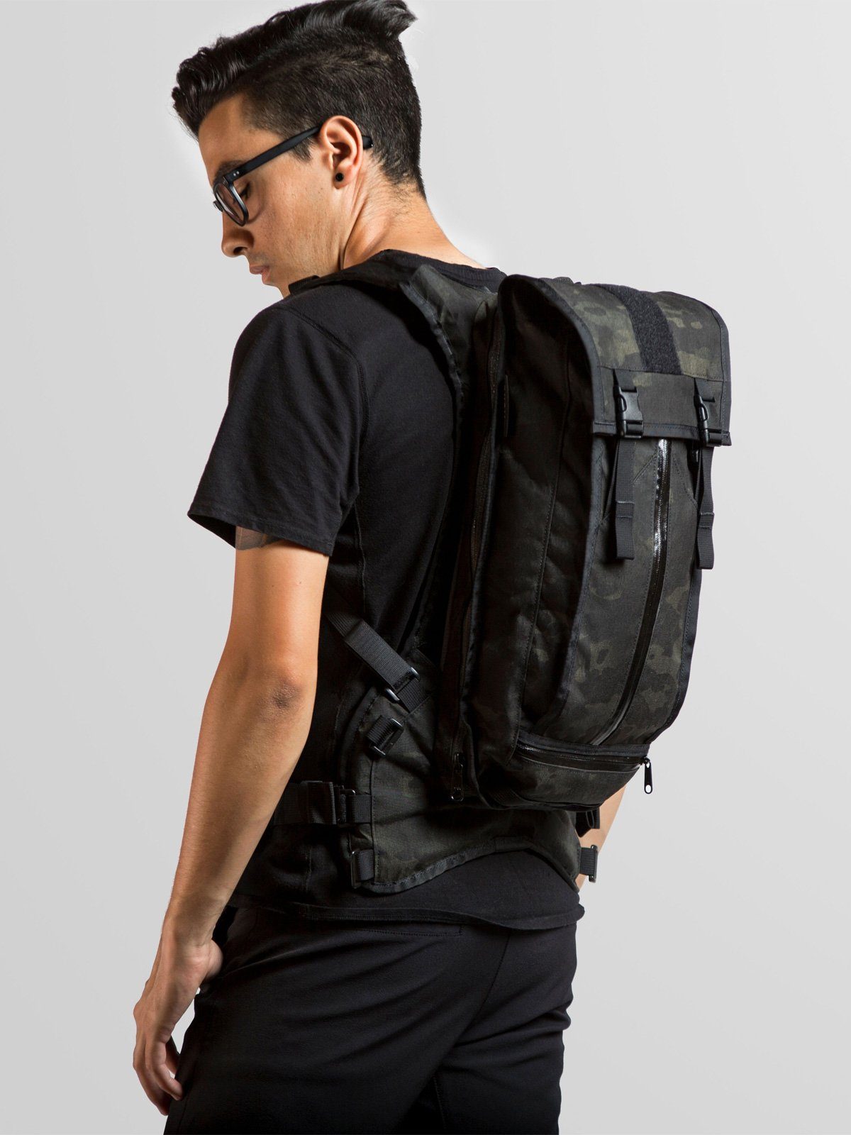 Hauser 10L by Mission Workshop - Wetterfeste Taschen & Technische Bekleidung - San Francisco & Los Angeles - Für die Ewigkeit gebaut - Garantiert