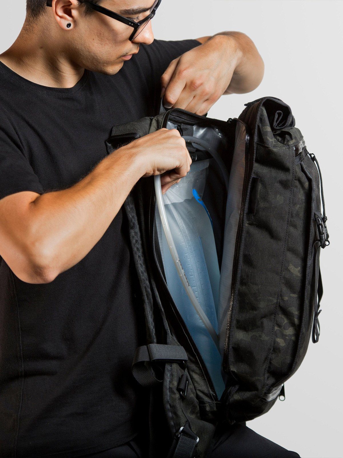 Hauser 10L by Mission Workshop - Wetterfeste Taschen & Technische Bekleidung - San Francisco & Los Angeles - Für die Ewigkeit gebaut - Garantiert