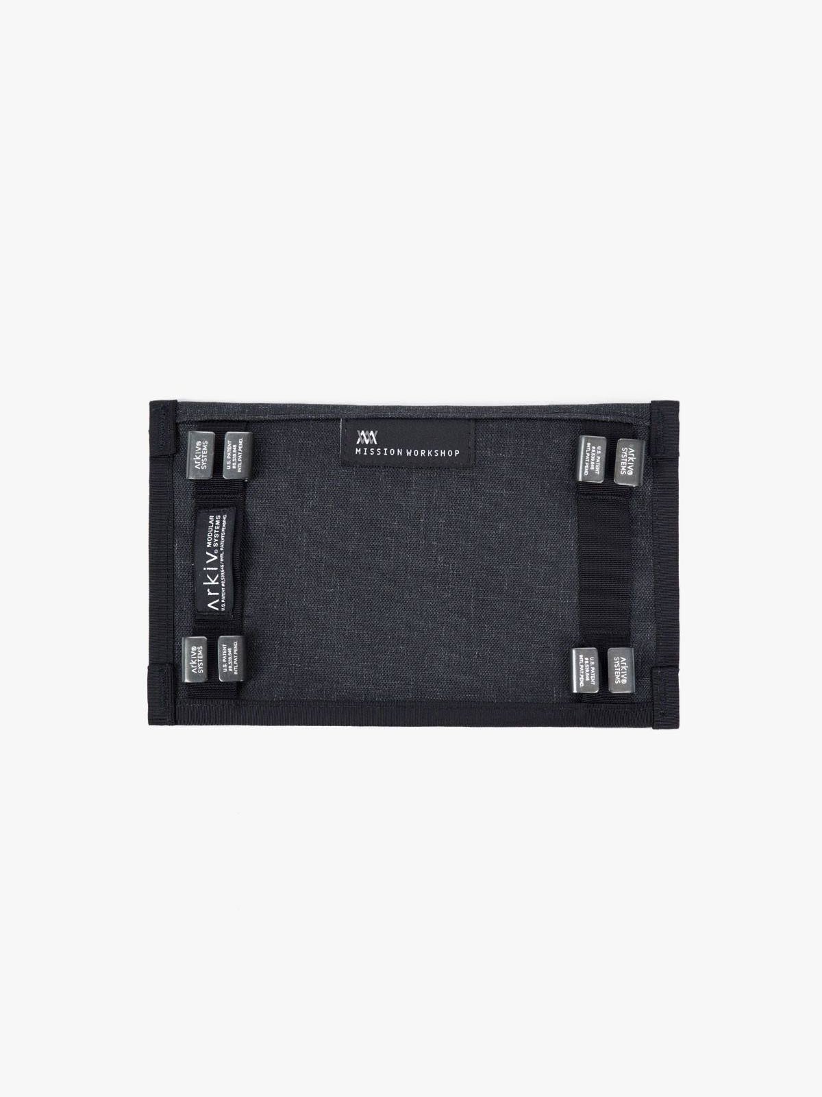 Arkiv Horizontal Zip von Mission Workshop - Wetterfeste Taschen und technische Bekleidung - San Francisco & Los Angeles - Für die Ewigkeit gebaut - Garantiert