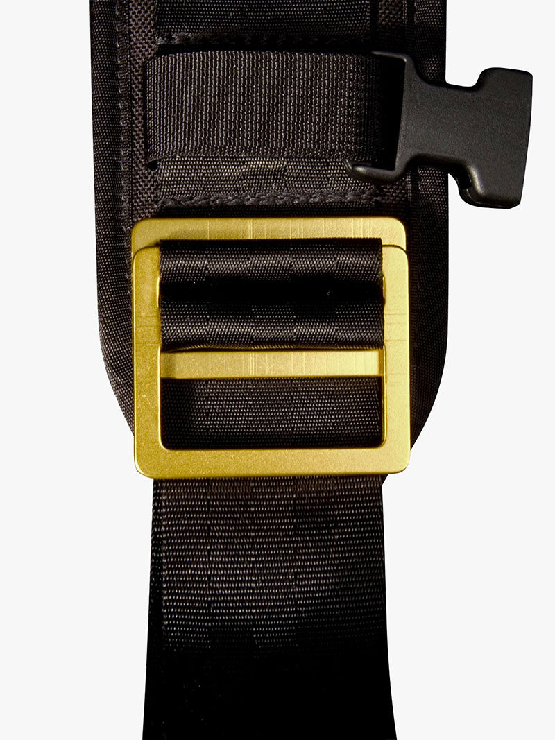 Deluxe Messenger Strap von Mission Workshop - Wetterfeste Taschen und technische Bekleidung - San Francisco & Los Angeles - Für die Ewigkeit gebaut - Garantiert