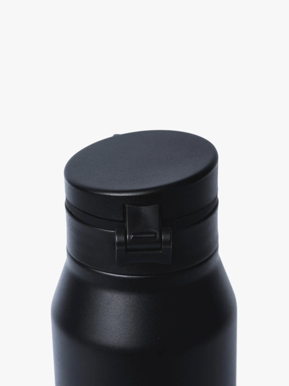 Miir x MW Howler by Mission Workshop - Wetterfeste Taschen & Technische Bekleidung - San Francisco & Los Angeles - Gebaut um zu überleben - Garantiert für immer