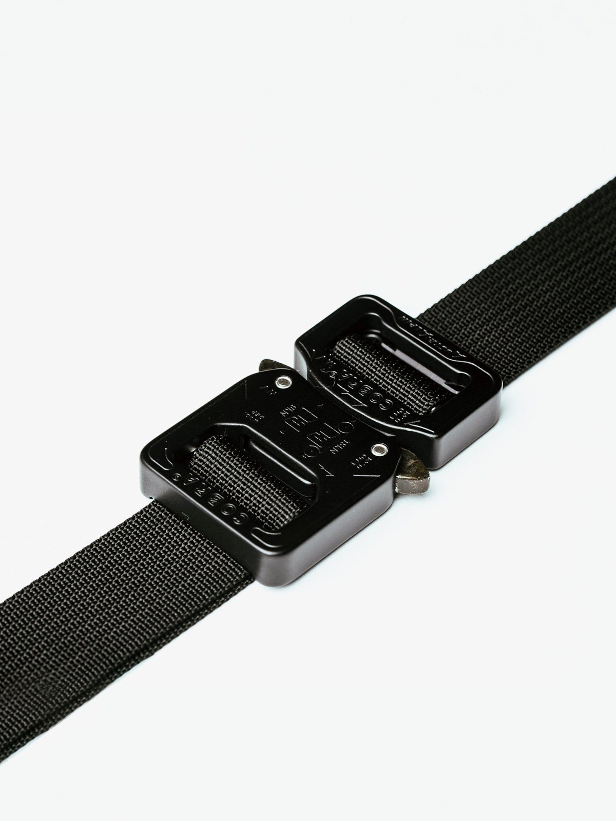 Cobra® Buckle Set : HT500 & Black Camo Rhake by Mission Workshop - Wetterfeste Taschen & Technische Bekleidung - San Francisco & Los Angeles - Built to endure - Guaranteed forever