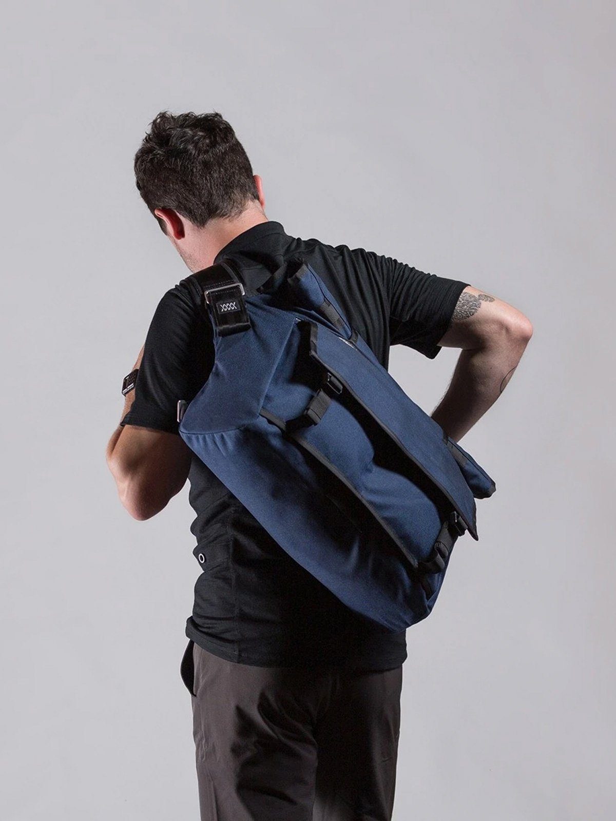 Rummy by Mission Workshop - Wetterfeste Taschen und technische Bekleidung - San Francisco & Los Angeles - Gebaut um zu überleben - Garantiert für immer