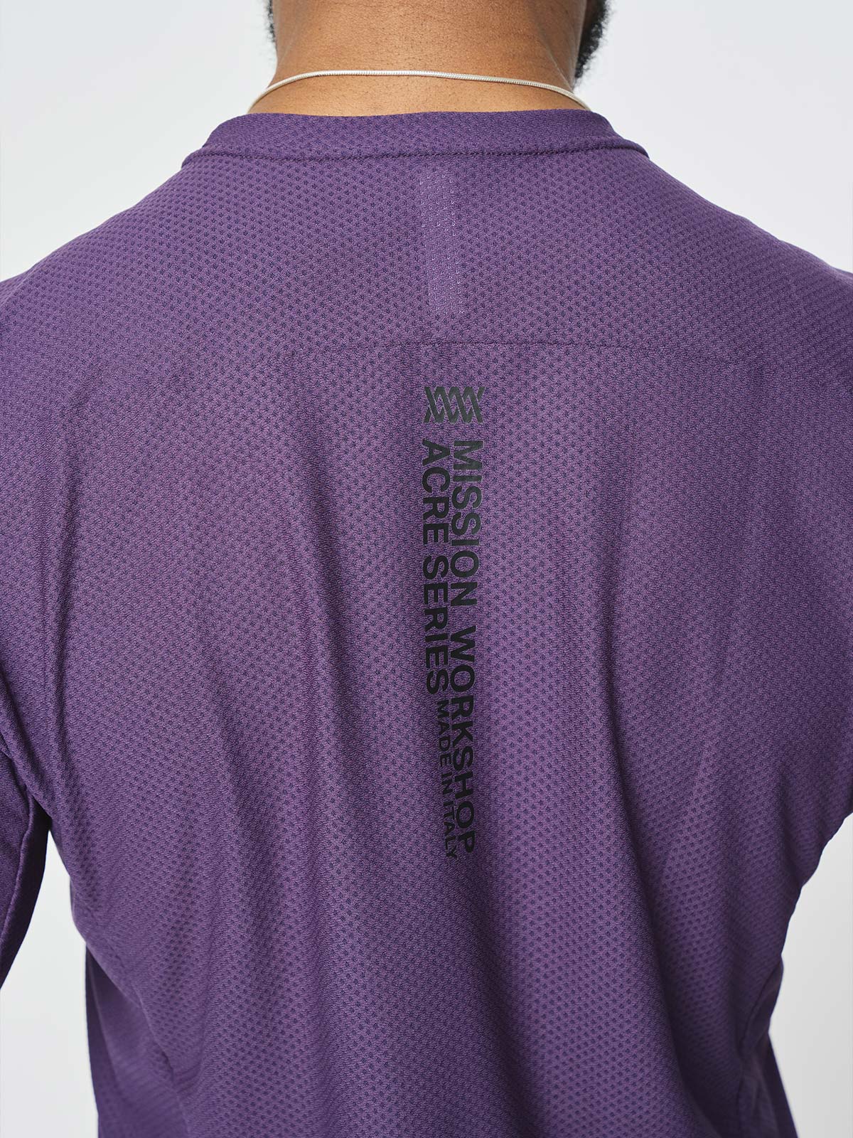 Mission Pro Tech Tee : LS Men's von Mission Workshop - Wetterfeste Taschen & Technische Bekleidung - San Francisco & Los Angeles - Für die Ewigkeit gebaut - Garantiert