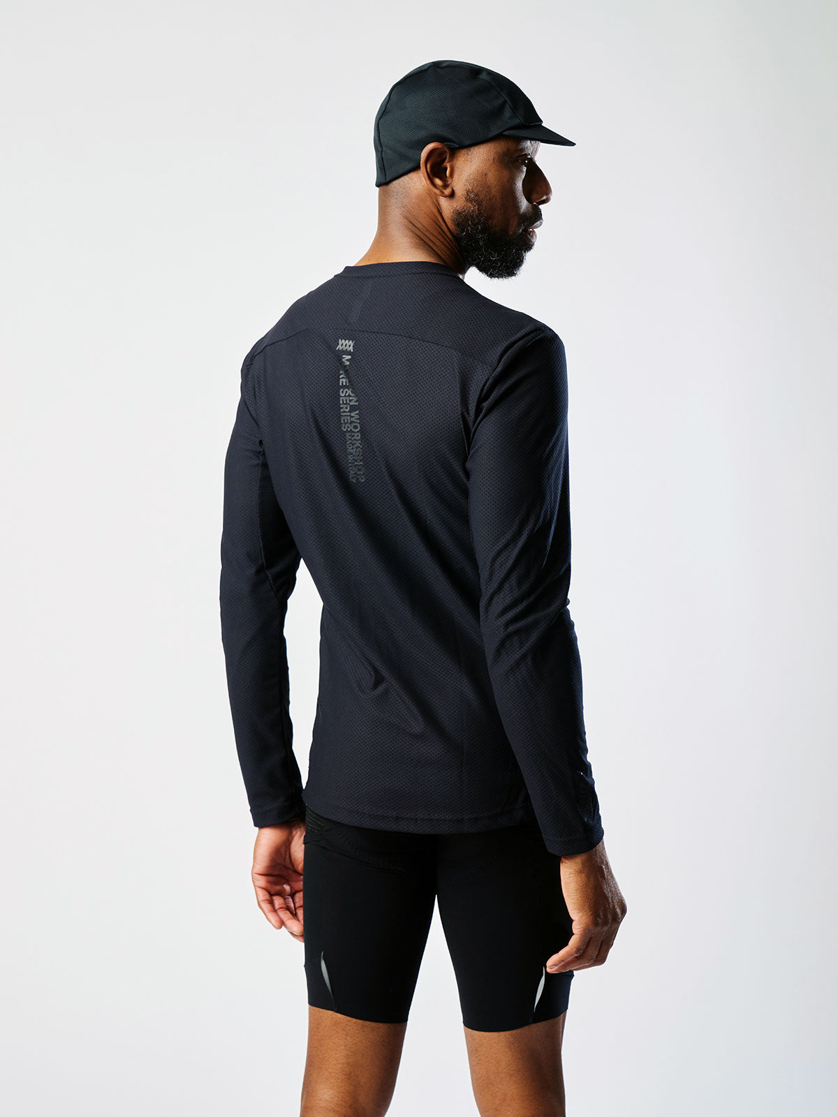 Mission Pro Tech Tee : LS Men's von Mission Workshop - Wetterfeste Taschen & Technische Bekleidung - San Francisco & Los Angeles - Für die Ewigkeit gebaut - Garantiert