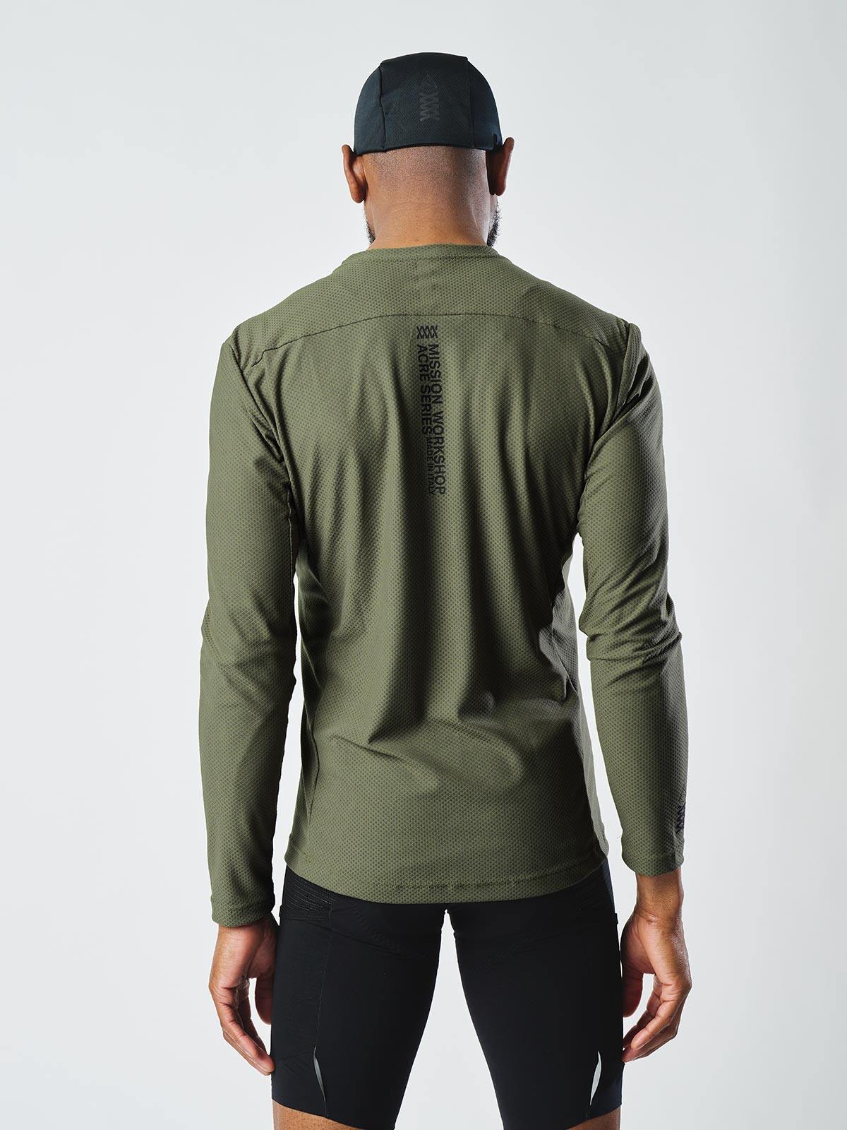 Mission Pro Tech Tee : LS Men's von Mission Workshop - Wetterfeste Taschen & Technische Bekleidung - San Francisco & Los Angeles - Für die Ewigkeit gebaut - Garantiert