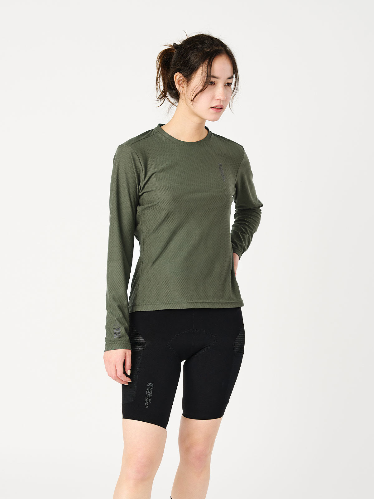 Mission Pro Tech Tee : LS Women's von Mission Workshop - Wetterfeste Taschen & Technische Bekleidung - San Francisco & Los Angeles - Für die Ewigkeit gebaut - Garantiert
