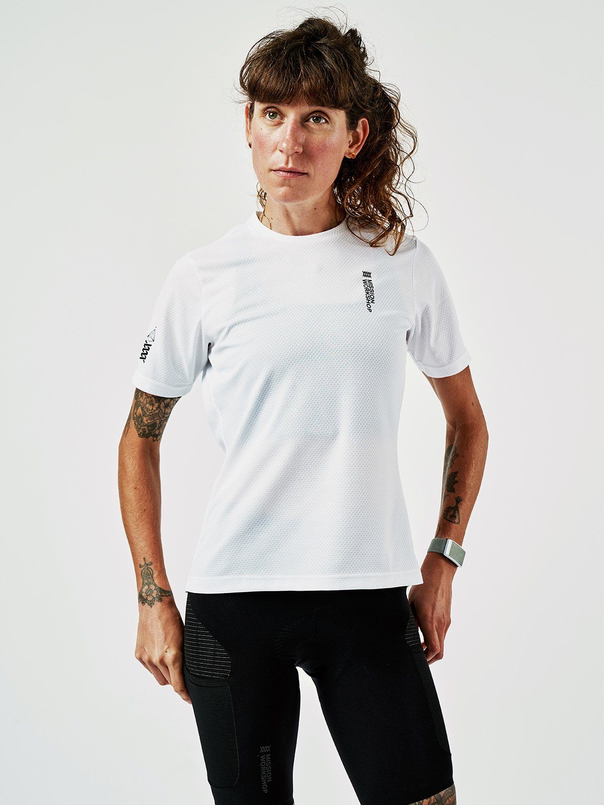 Mission Pro Tech Tee Women's von Mission Workshop - Wetterfeste Taschen und technische Bekleidung - San Francisco & Los Angeles - Für die Ewigkeit gebaut - Garantiert