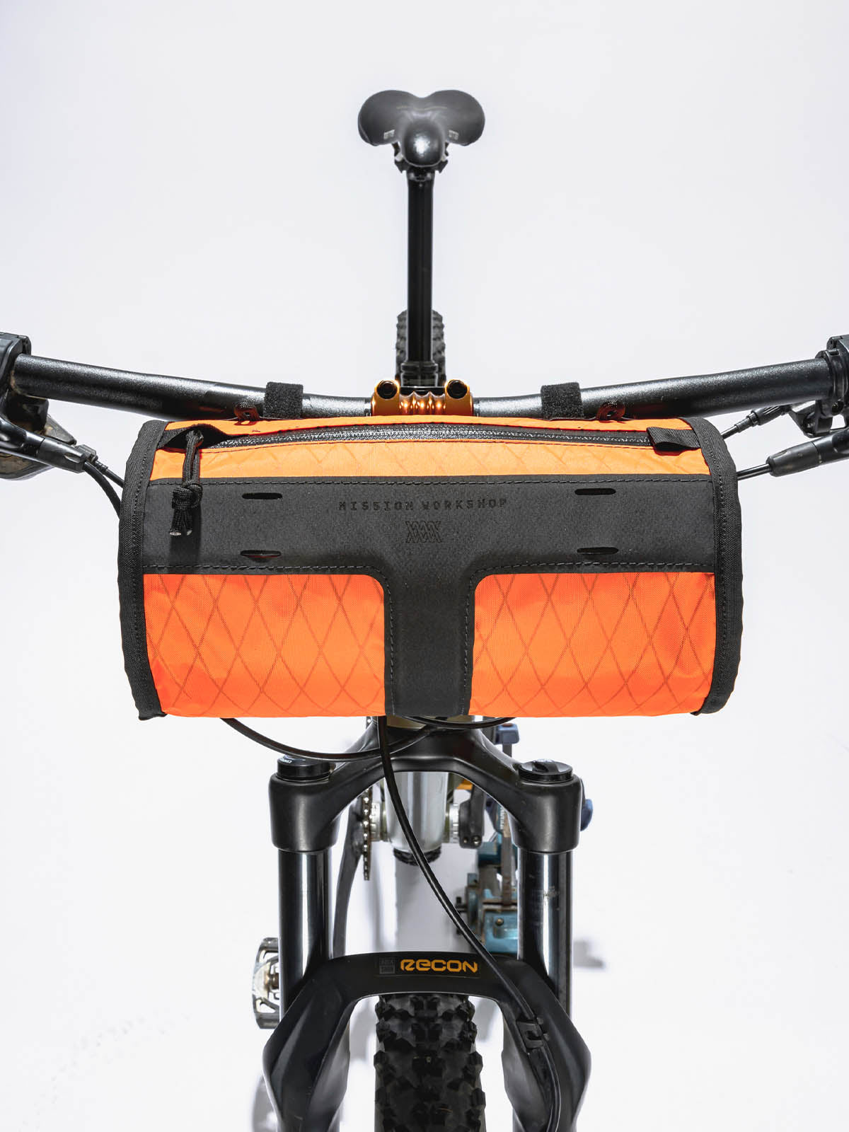Toro Grande Lenkertasche von Mission Workshop - Wetterfeste Taschen & Technische Bekleidung - San Francisco & Los Angeles - Für die Ewigkeit gebaut - Garantiert