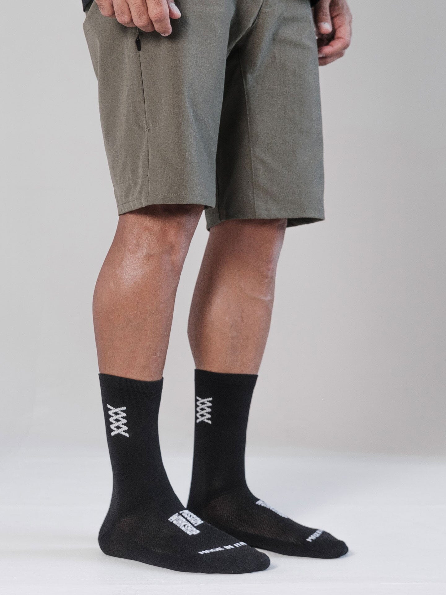 Mission Pro Socks von Mission Workshop - Wetterfeste Taschen und technische Bekleidung - San Francisco & Los Angeles - Für die Ewigkeit gebaut - Garantiert
