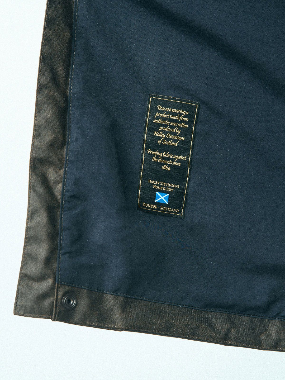 Eiger Waxed Canvas Jacket von Mission Workshop - Wetterfeste Taschen und technische Bekleidung - San Francisco & Los Angeles - Für die Ewigkeit gebaut - Garantiert!